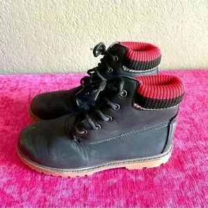 Krazy Kicks Youth Boots Size 4